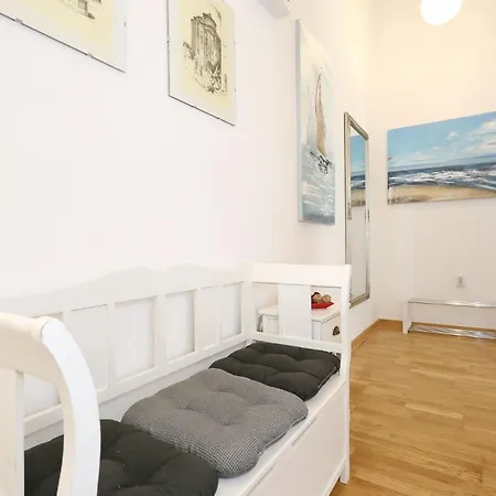 Апартаменты Spacious Zarita