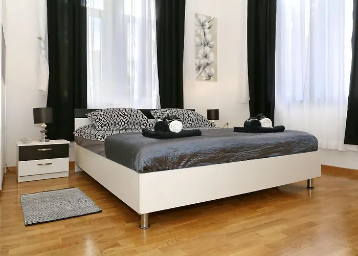 Spacious Zarita *