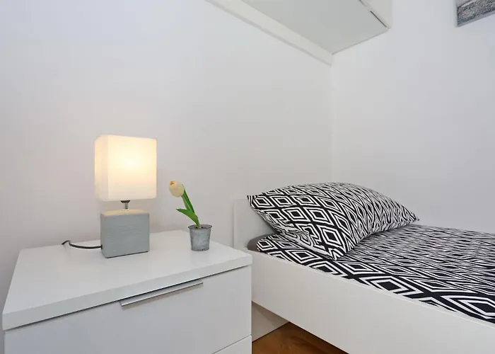 Apartment Spacious Zarita Zadar