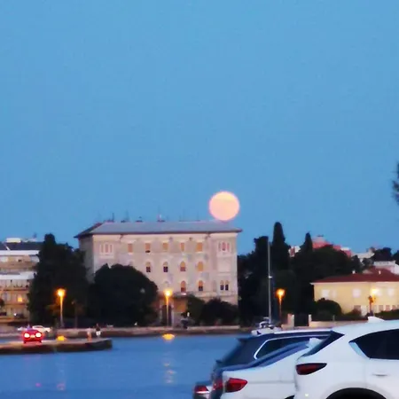 Apartament Spacious Zarita *