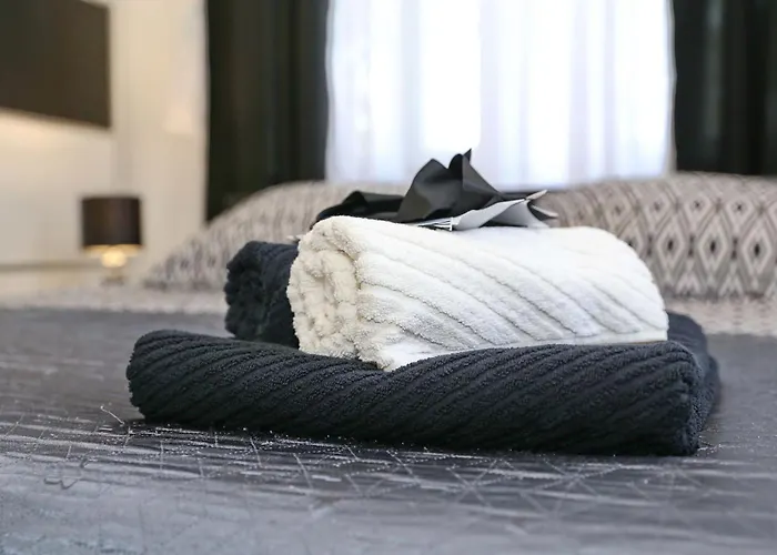 Spacious Zarita דירה