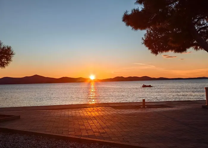 דירה Spacious Zarita זאדאר