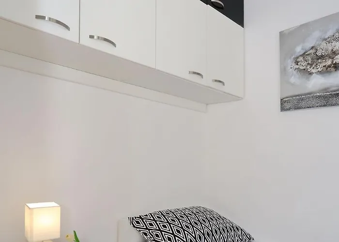 דירה Spacious Zarita זאדאר